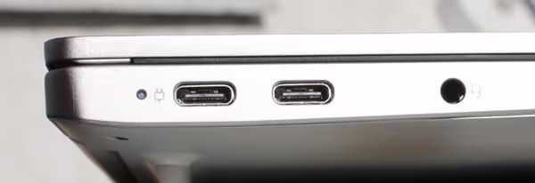 IdeaPad 4G 14Q8C05 (82KE000JGE) I/O - USB-C ports