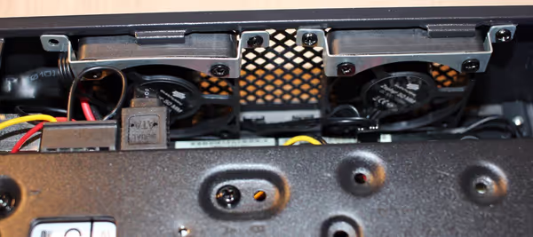 Fans mounted in Chieftec case