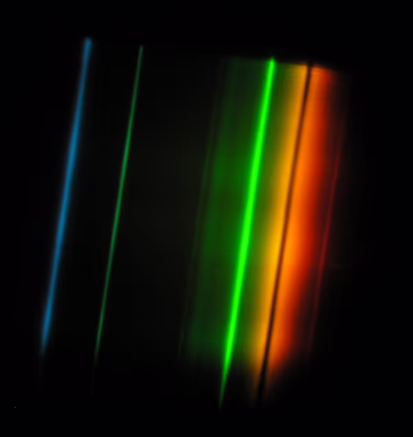 High pressure sodium lamp spectrum