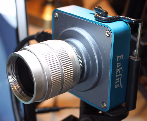 Microscope camera with HDMI out using C-mount lens