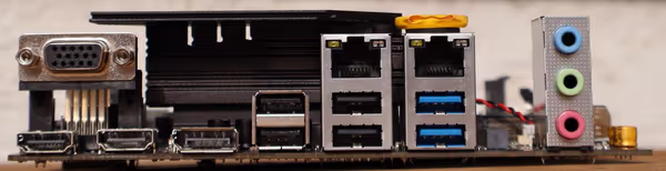 Motherboard back I/O