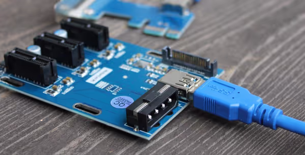 USB cable is repurposed to carry the PCIe signal
