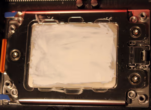 And with Ceramique thermal paste