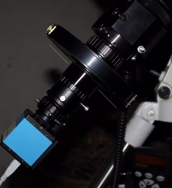 DCV lens in the optical path