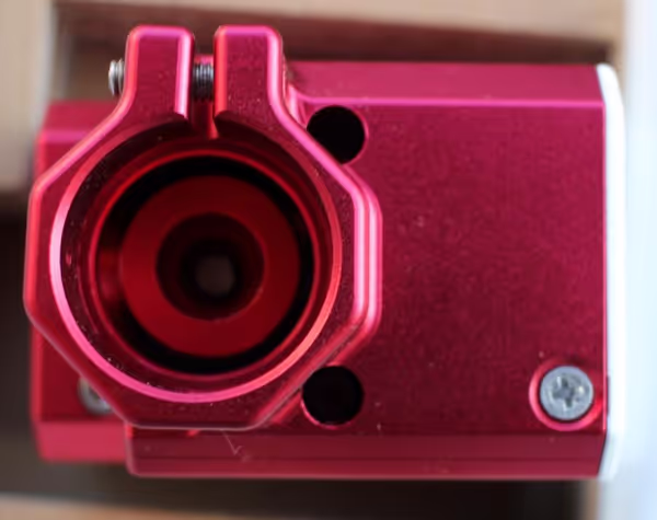 Motofocuser attaches directly to focuser shaft