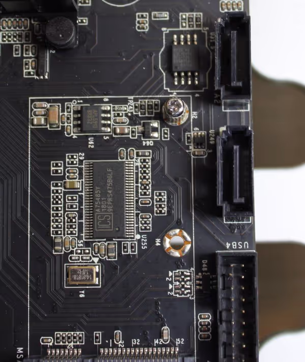 mSATA slot with a problematic screw