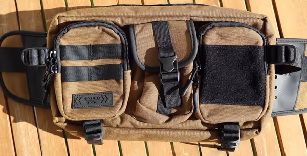 Waist bag with GPD Win Max 2