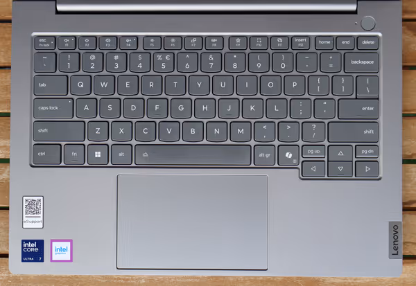 Lenovo ThinkBook 14 G8 IAL palmrest