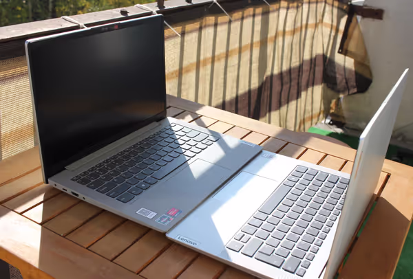 Lenovo IdeaPad 4G 14Q8C05 versus IdeaPad 5 14ARE05
