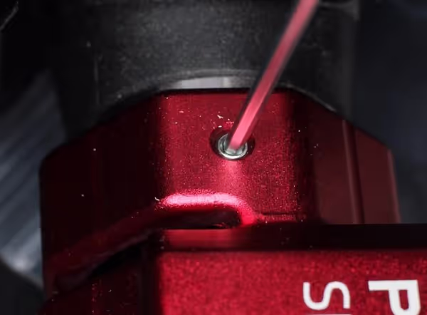 Screw in all locking screws