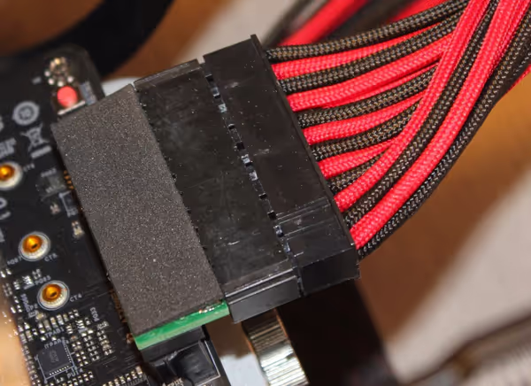 Right angle ATX connector