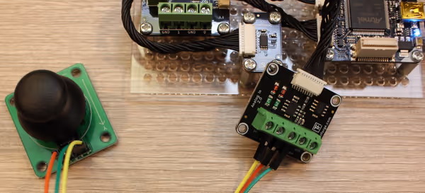 Analog joystick connected to the analog bricklet